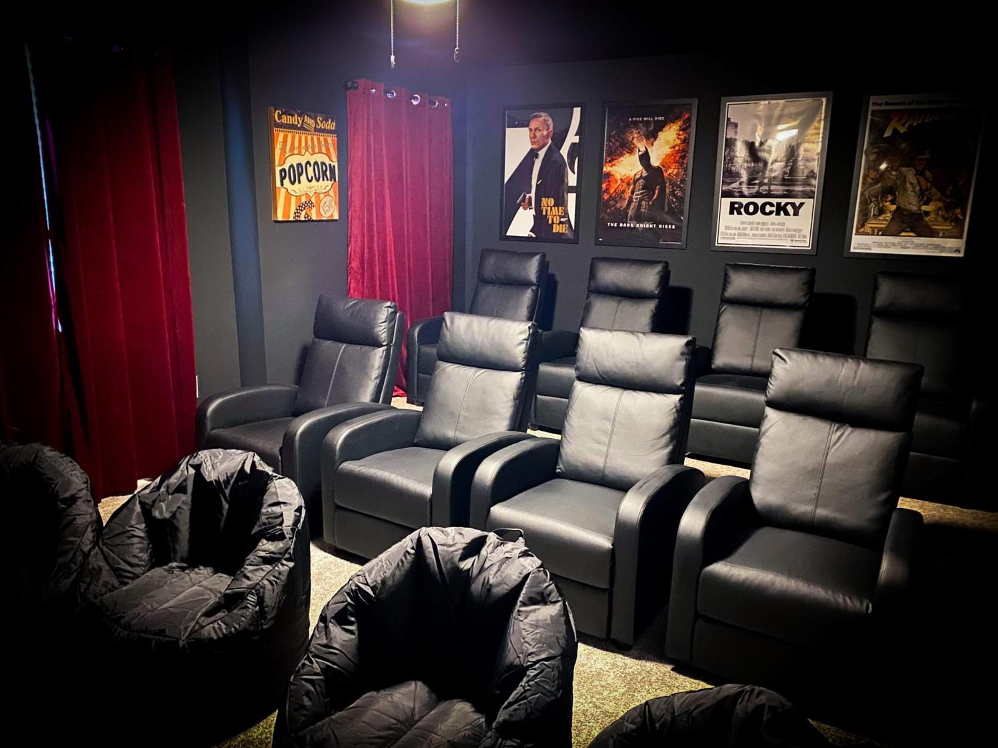 Magical Family Vacation Home Near Disney World At Storey Lake, Star Wars Gameroom, Pool, Theater, Mickey Slide, Sleeps Up To 28 คิสซิมมี ภายนอก รูปภาพ